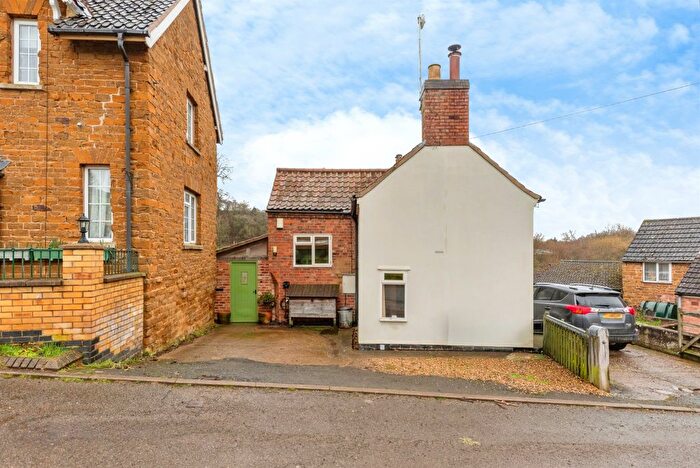 3 Bedroom Cottage For Sale In Main Street, Eaton, Grantham, NG32