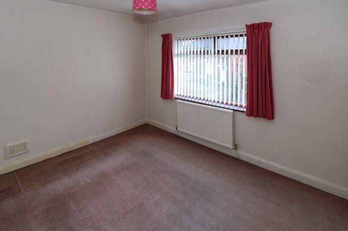3 Bedroom Semi-Detached House For Sale In Verdun Crescent, Rochdale, OL11
