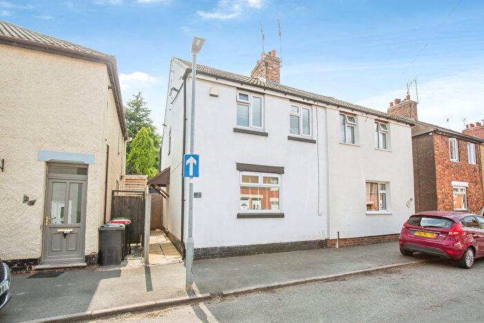 3 Bedroom Semi Detached House For Sale In Stanley Road, Atherstone, CV9