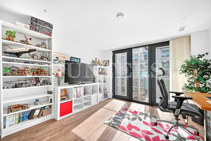 1 Bedroom Flat For Sale In Waterside Way, London, N17