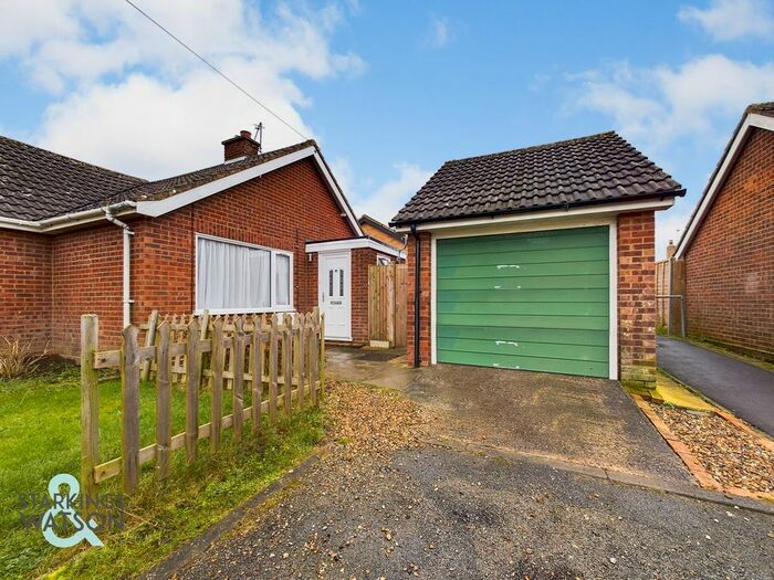 2 Bedroom Semi-Detached Bungalow To Rent In Clarkson Road, Lingwood, Norwich, NR13