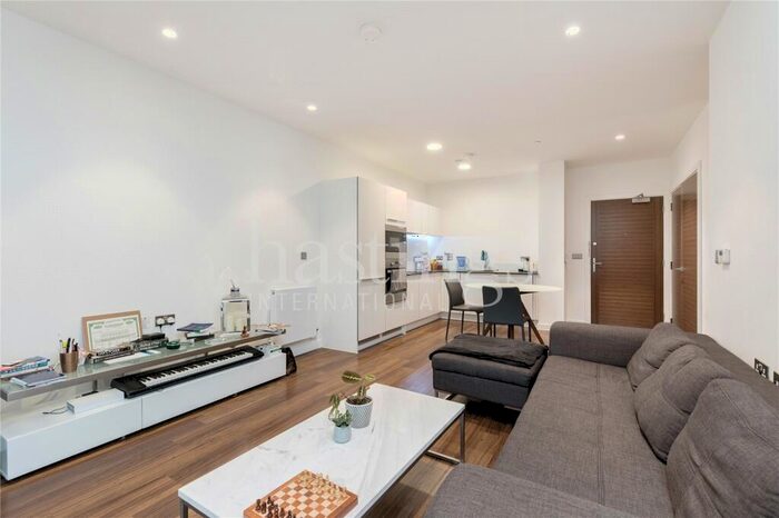 1 Bedroom Apartment To Rent In Sitka House, Quebec Way, London, SE16