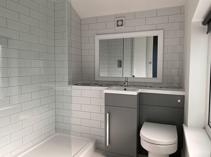 2 Bedroom Terraced House To Rent In Cross Street, LN5