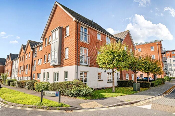2 Bedroom Apartment For Sale In Avenel Way, Poole, Dorset, BH15