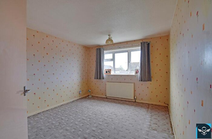 3 Bedroom Town House For Sale In Aylesbury Walk, Burnley, BB10