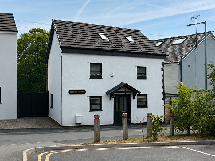 2 Bedroom Detached House For Sale In Hole House Fold, Stockport, SK6