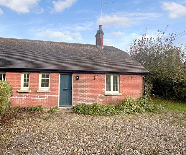 1 Bedroom Semi-Detached Bungalow To Rent In Castle Street, Cranborne, Wimborne, BH21