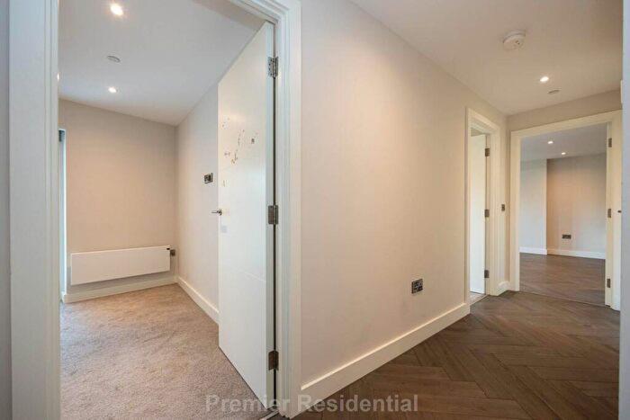 2 Bedroom Apartment To Rent In Castle Wharf, Chester Road, Manchester, M15