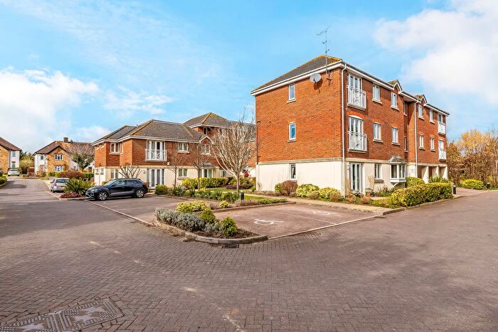 2 Bedroom Flat For Sale In Kingswood Place, Station Road, Edenbridge, Kent, TN8