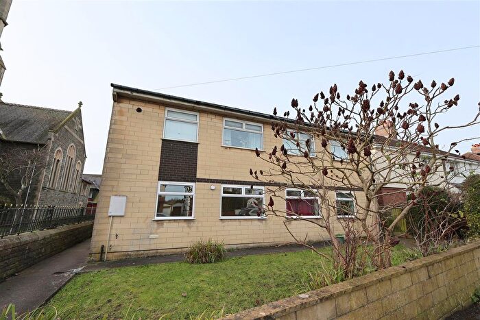 2 Bedroom Flat For Sale In Bryants Hill, St George, Bristol, BS5