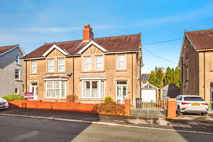 3 Bedroom Semi-Detached House For Sale In The Grove, Carmarthen, Carmarthenshire, SA31