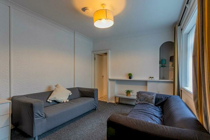 5 Bedroom Private Hall To Rent In Cogan Terrace, Cathays, CF24