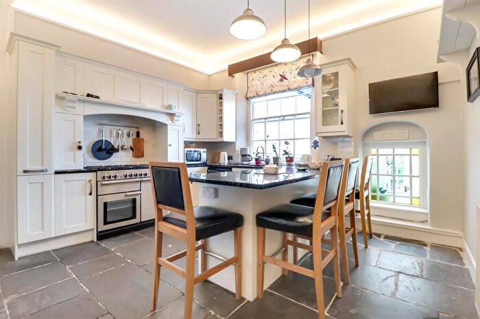 5 Bedroom Terraced House For Sale In Buttgarden Street, Bideford, Devon, EX39