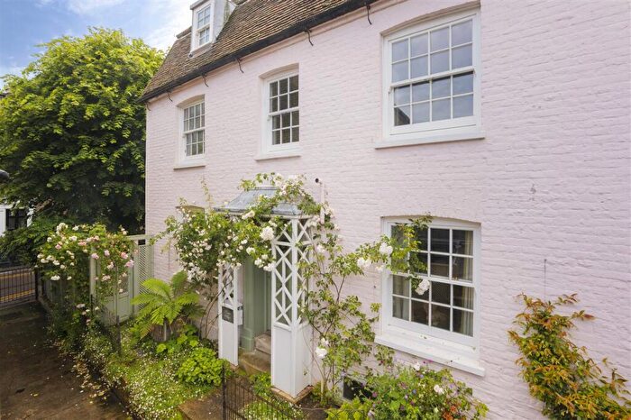 5 Bedroom Semi Detached House For Sale In Prospect House, Wellington Road, Deal, CT14