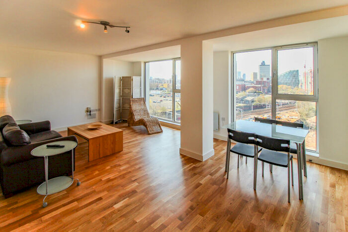 1 Bedroom Apartment To Rent In Emmeline Tower, Manchester, M40