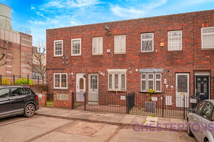 3 Bedroom Terraced House To Rent In Ming Street, Poplar, E14