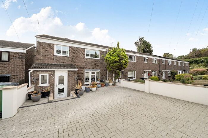 3 Bedroom End Terrace House For Sale In Ingress Gardens, Greenhithe, Kent, DA9