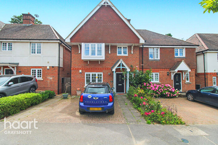 3 Bedroom Semi-Detached House For Sale In London Road, Hindhead, GU26