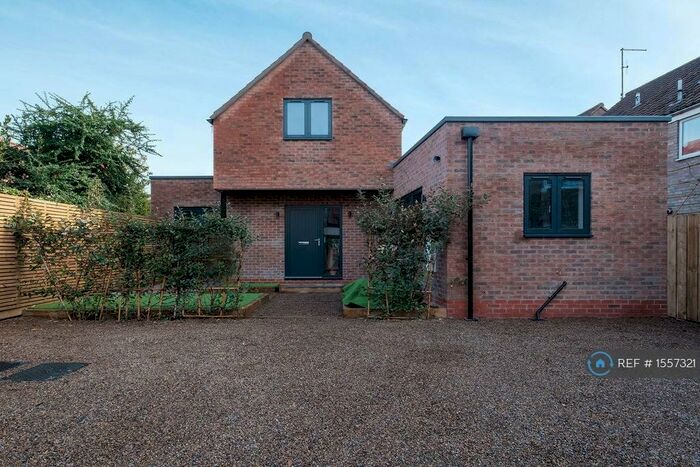 3 Bedroom Detached House To Rent In Lairgate, Beverley, HU17