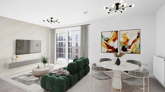 2 Bedroom Flat For Sale In Genome Close, Cambridge, CB3