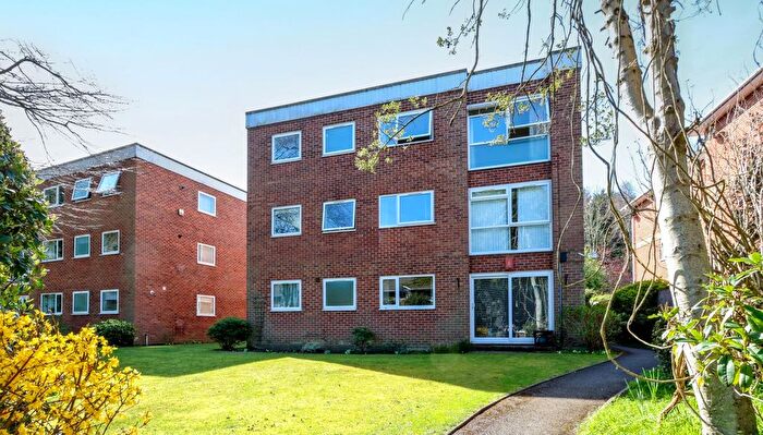 2 Bedroom Flat For Sale In Flat Bramley Court, - Surrey Road, Poole, Dorset, BH12