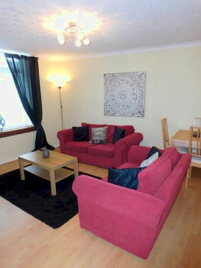1 Bedroom Flat To Rent In Skene Square, Rosemount, Aberdeen, AB25