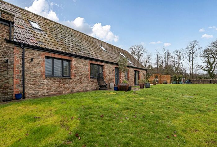 4 Bedroom Link Detached House For Sale In Old Gloucester Road, Winterbourne, Bristol, Gloucestershire, BS36