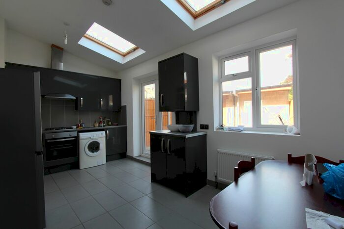 4 Bedroom Terraced House To Rent In The Roundway, London, N17