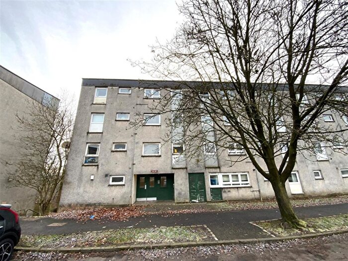 3 Bedroom Flat To Rent In Glenacre Road, Carbrain, Cumbernauld, G67