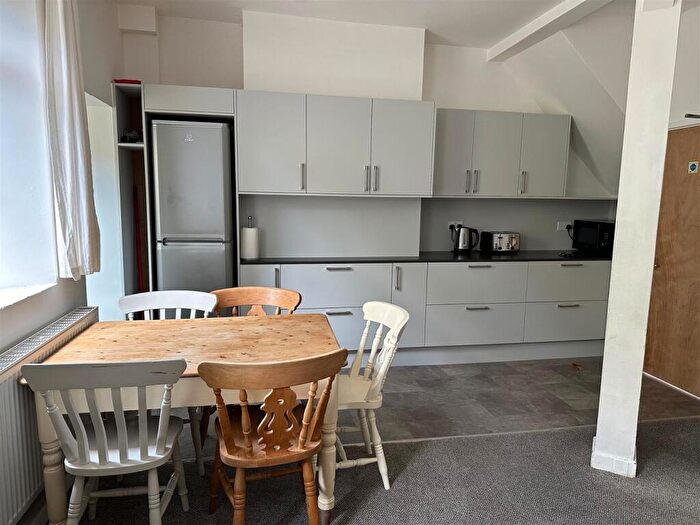 5 Bedroom Terraced House To Rent In Cromwell Road, St Andrews, Bristol, BS6