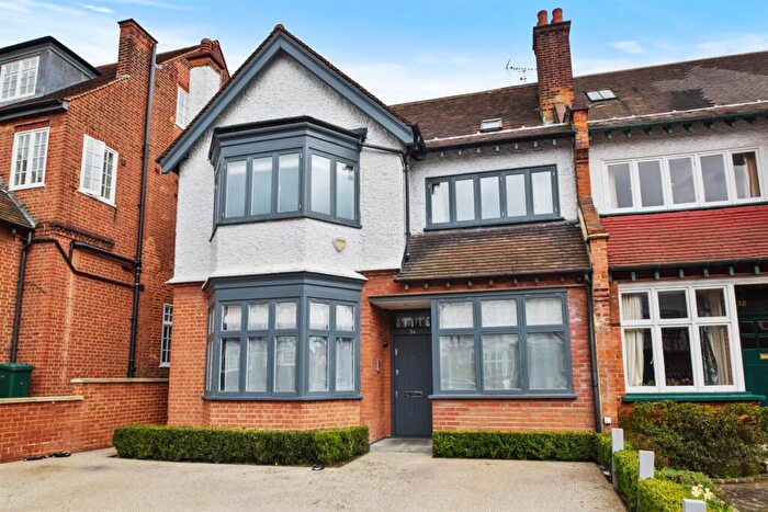 6 Bedroom House To Rent In Crediton Hill, West Hampstead, London, NW6