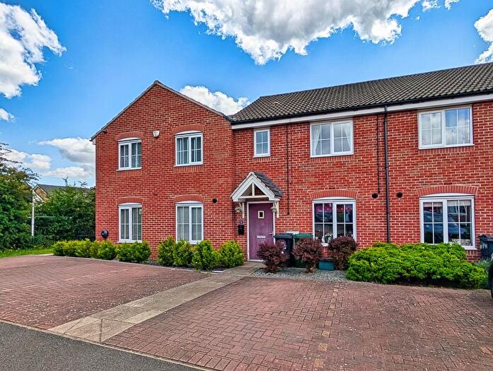 3 Bedroom Town House For Sale In Bull Meadow, Calverton, NG14