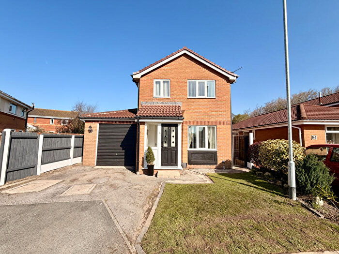 4 Bedroom Detached House For Sale In Dunlin Close, Thornton, FY5