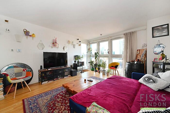 1 Bedroom Flat For Sale In Fairmont Avenue, London, E14