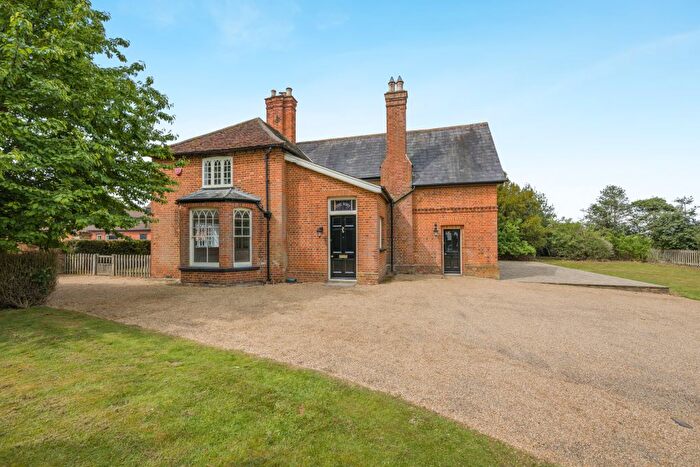 5 Bedroom Detached House To Rent In Essendon Hill, Essendon, Hatfield, AL9