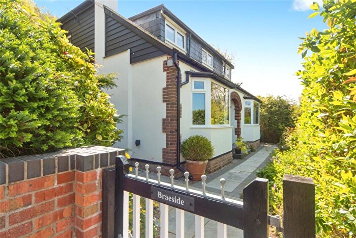 3 Bedroom Detached House For Sale In Iolyn Park, Conwy, LL32