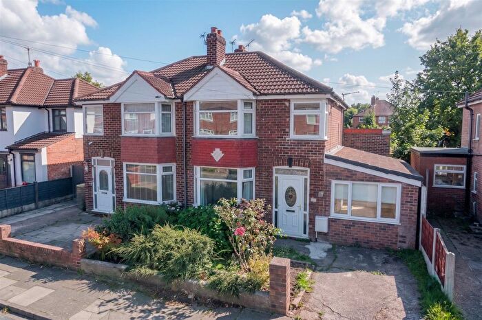 4 Bedroom Semi Detached House For Sale In Raven Road, Timperley, Altrincham, WA15