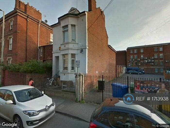 2 Bedroom Flat To Rent In Park Road, Gloucester, GL1