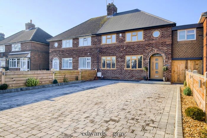 4 Bedroom Semi-Detached House For Sale In Coton Road, Nether Whitacre, B46