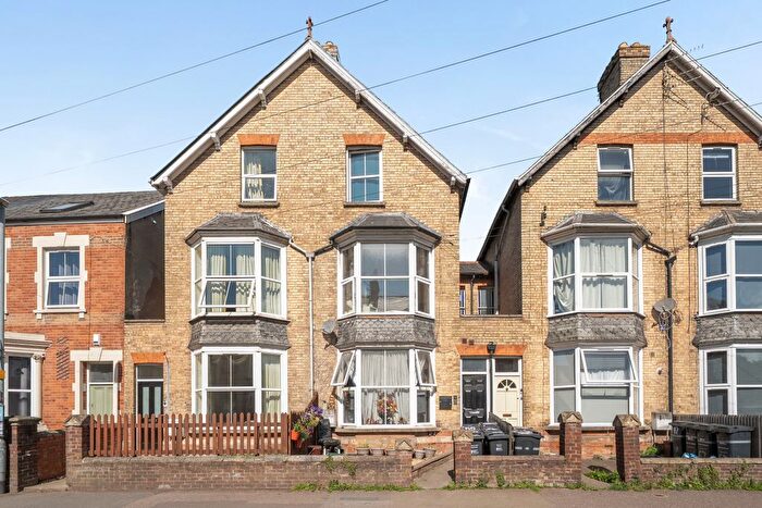 Studio For Sale In Cheddon Road, Taunton, TA2