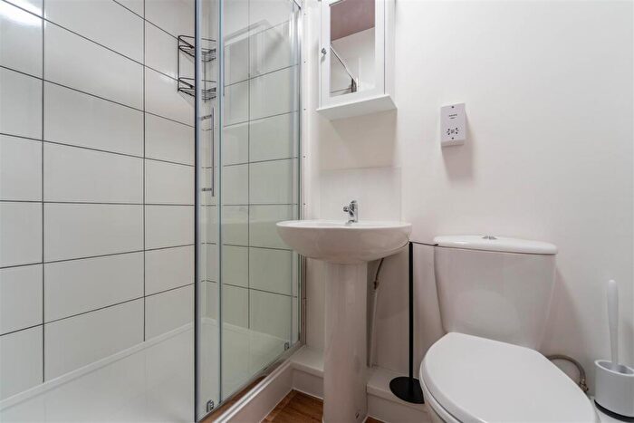 Apartment To Rent In Pershore Road, Stirchley, B30
