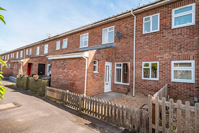 3 Bedroom Terraced House For Sale In Galahad Close, Andover, SP10