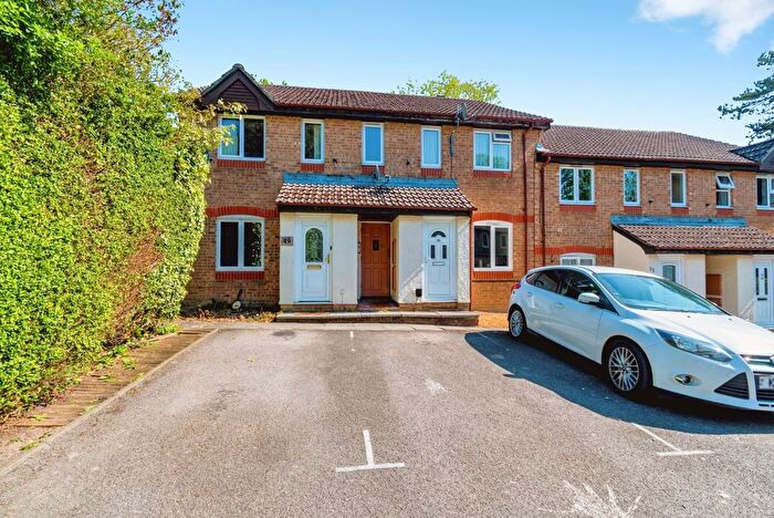 1 Bedroom Maisonette For Sale In Nutfield Court, Southampton, Hampshire, SO16