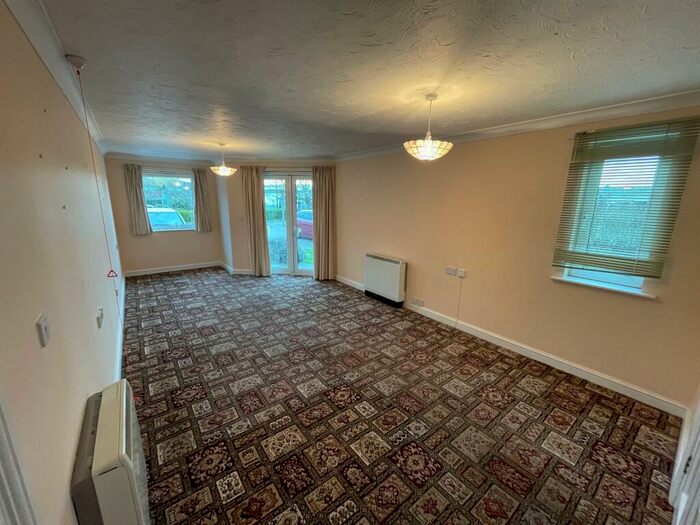 2 Bedroom Retirement Property For Sale In Commercial Road, Weymouth, DT4