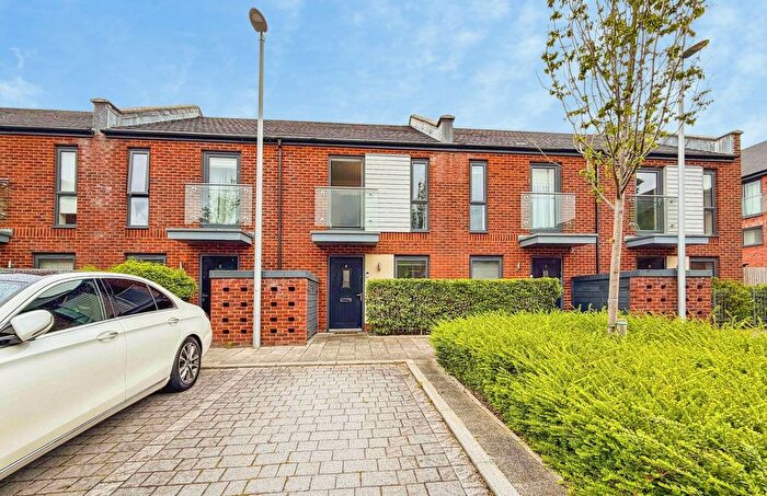 2 Bedroom Terraced House To Rent In Upton Close, Southampton, SO19