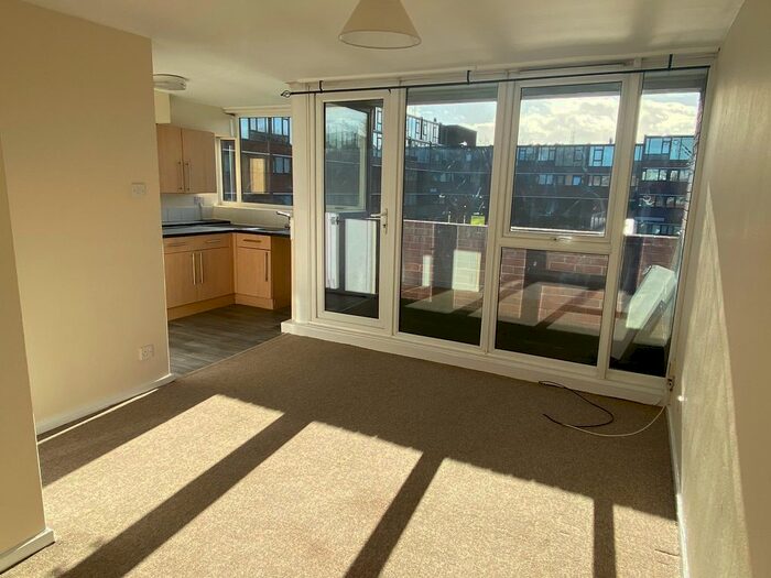 Studio To Rent In Meynell House, Browns Green, Birmingham, B20