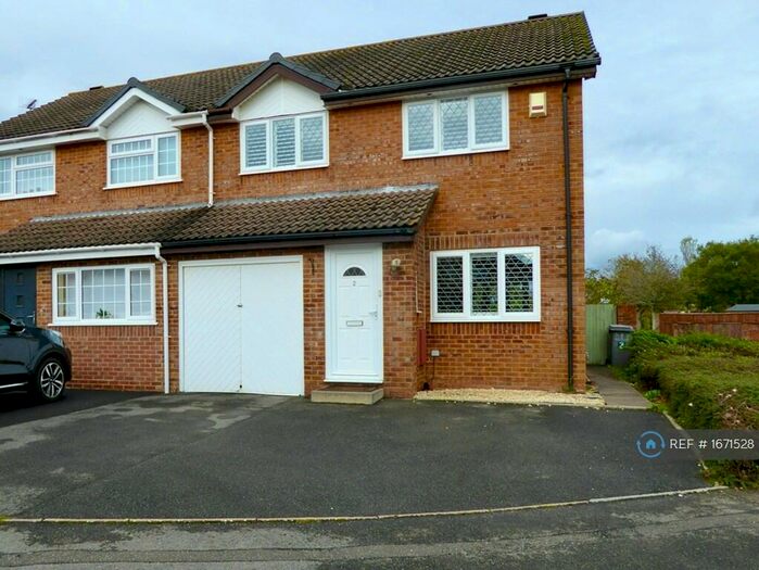 3 Bedroom Semi-Detached House To Rent In Evesham Close, Bournemouth, BH7