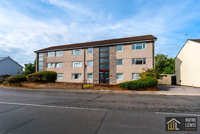 2 Bedroom Flat For Sale In Pantbach Road, Cardiff, CF14