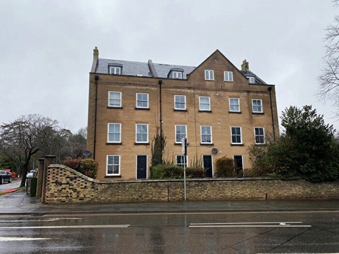 2 Bedroom Maisonette To Rent In Oak Apple Court, Norwich, NR7