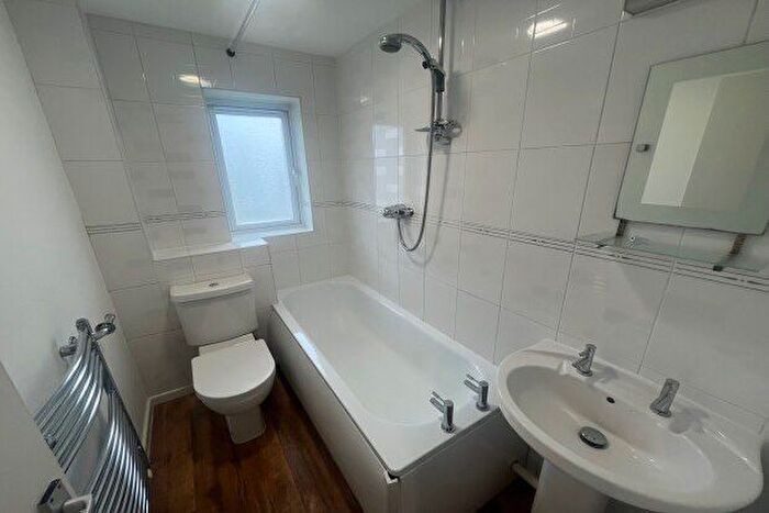 1 Bedroom Property To Rent In Heritage Park, Cardiff, CF3